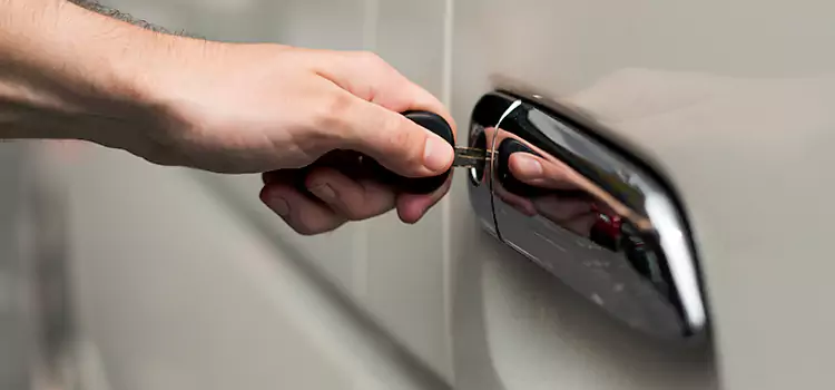 Why Choose Our Auto Locksmith Team in Stratford, CT?